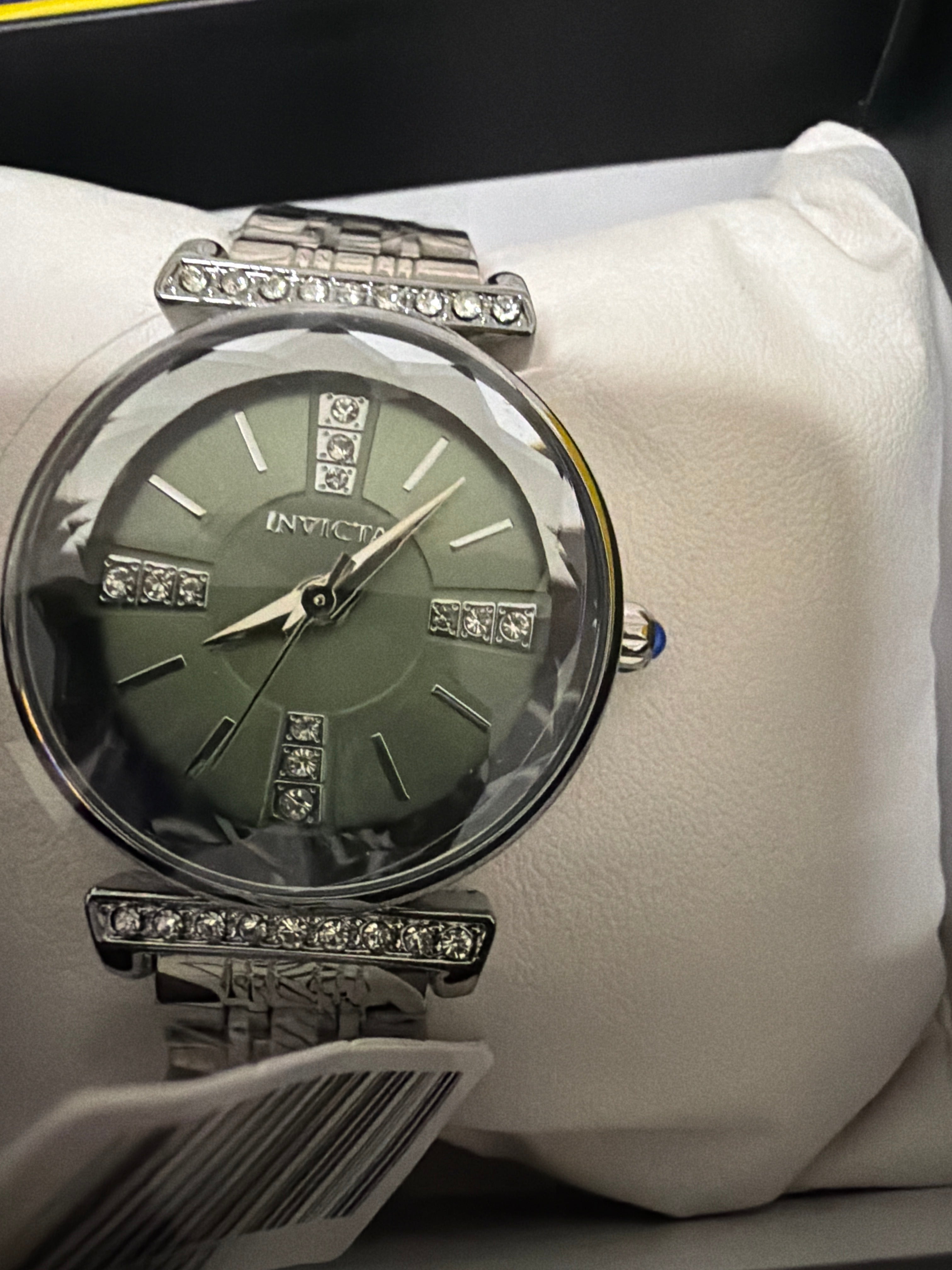 Green face wacth