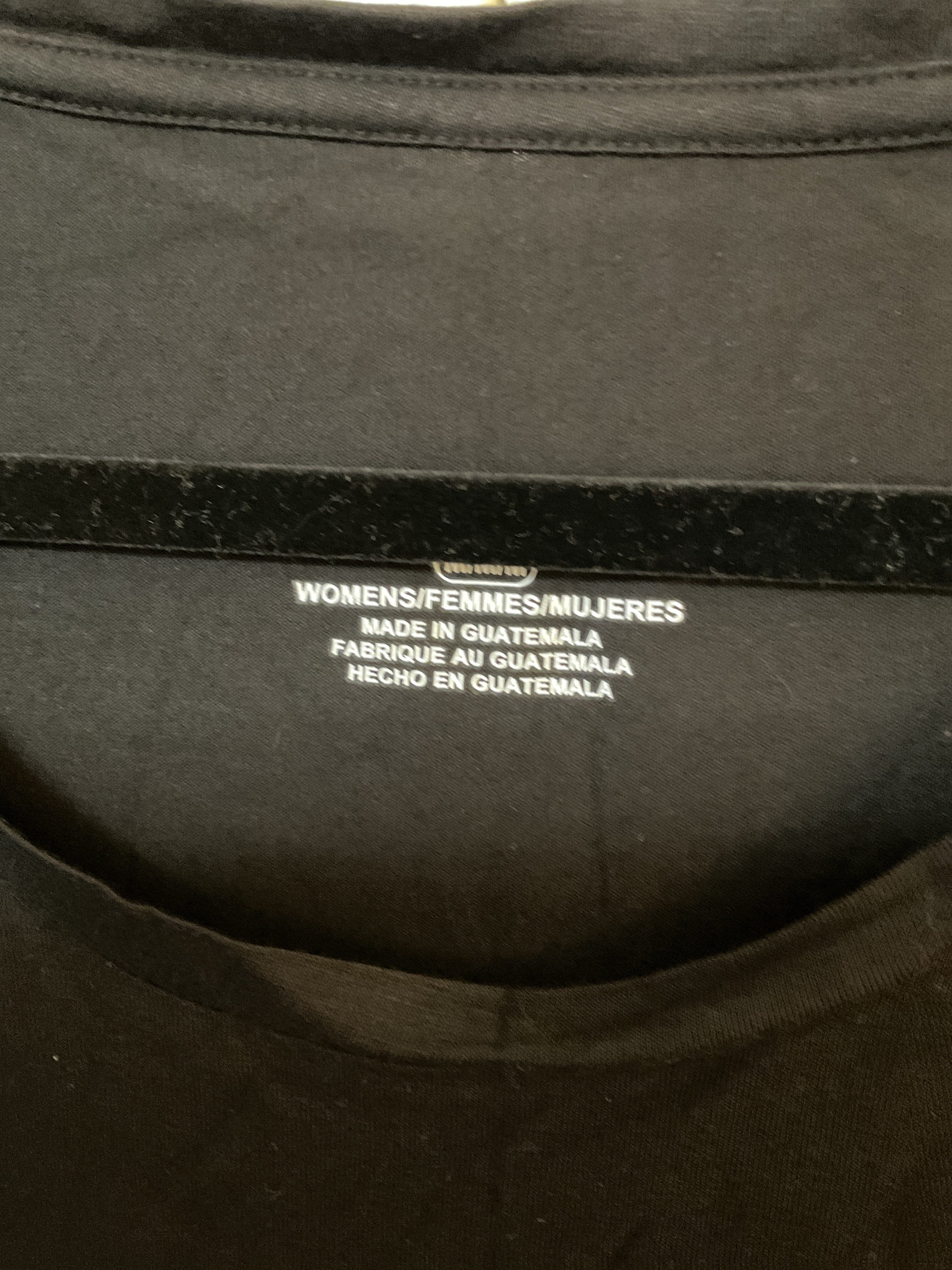 Medium black T-shirt